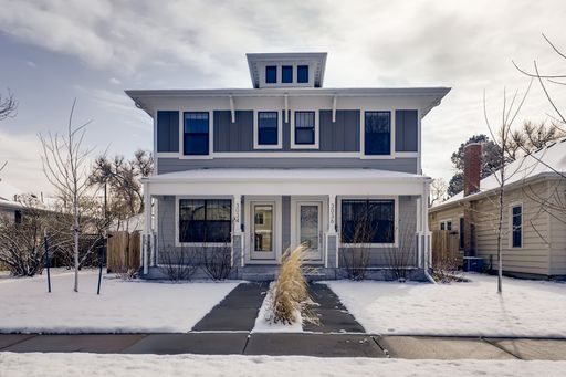Beautiful 4 Bedroom 4 Bathroom half Duplex in the heart of Englewood – photo 1