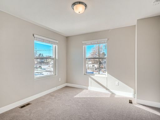 Listing photo thumbnail