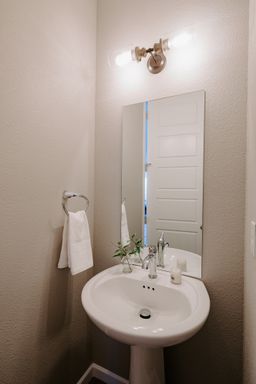 Listing photo thumbnail