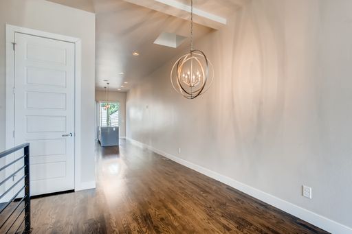 Listing photo thumbnail