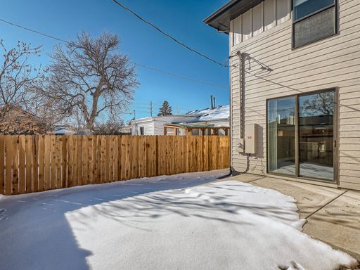 Listing photo thumbnail