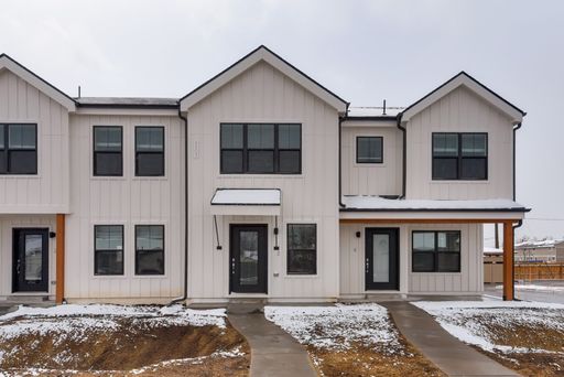 3 Bedroom Townhomes For Rent – photo 1