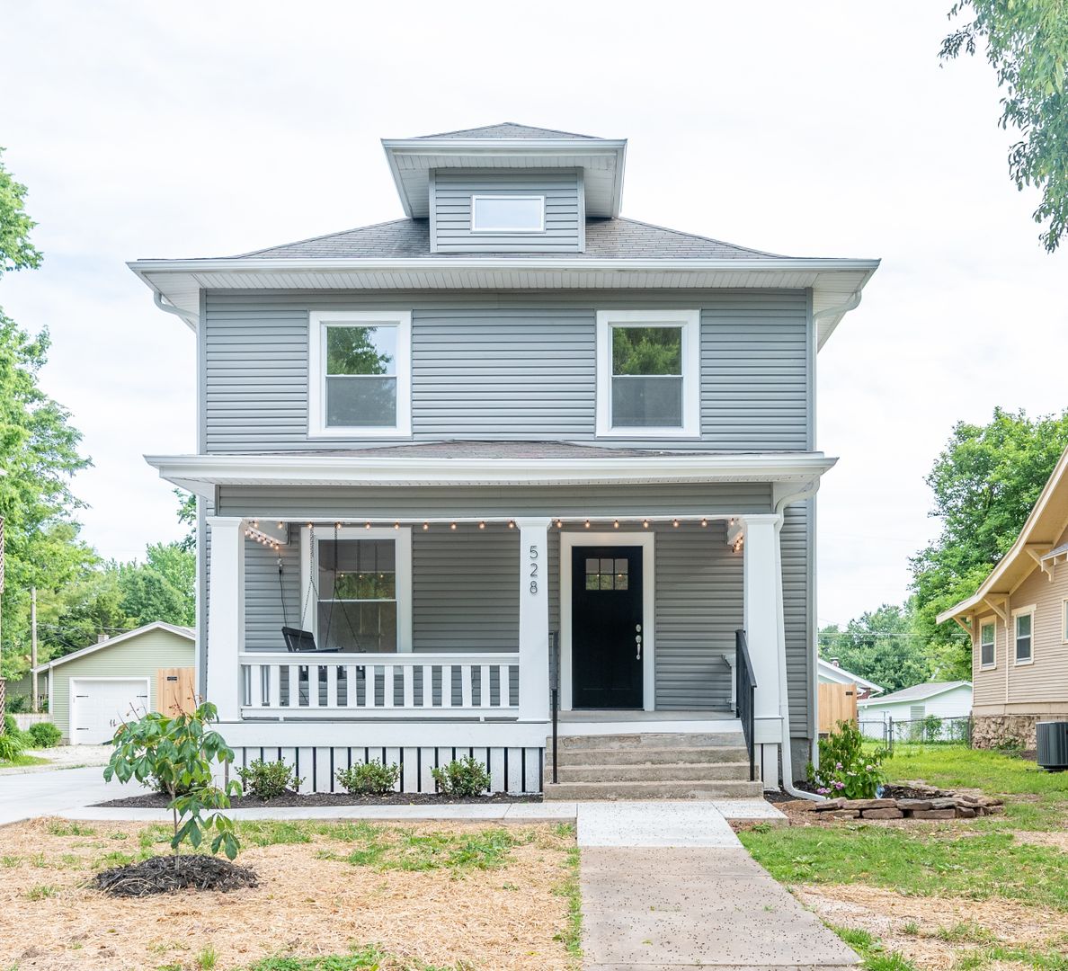 Springfield House: 528 E Normal St