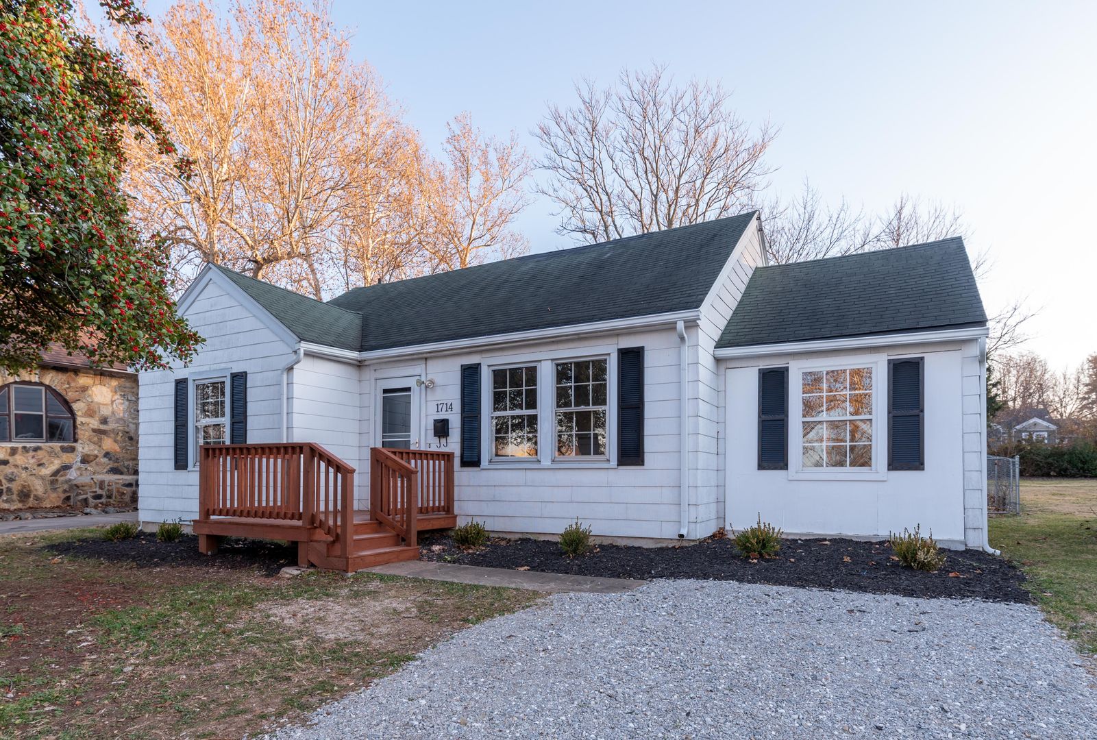 Springfield House: 1714 E McDaniel St