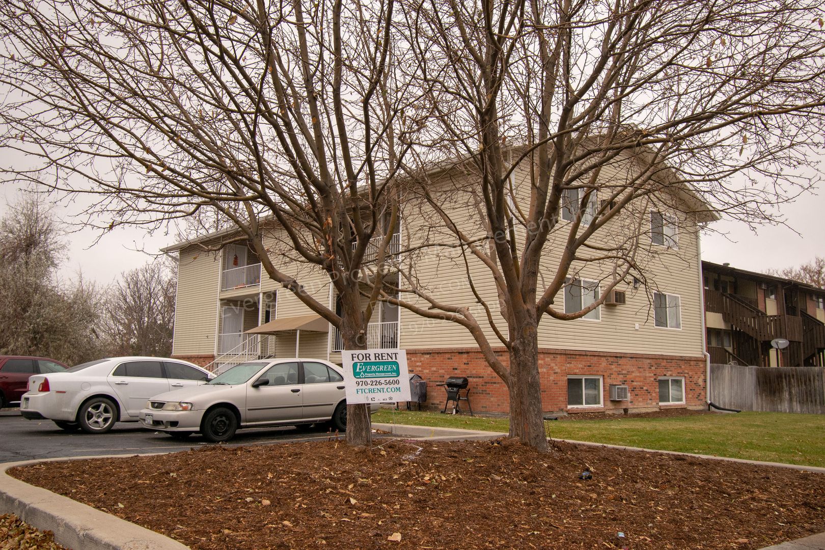 Greeley Apartment: 2147 27th Ave. Ct.