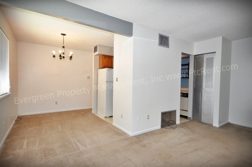 Fort Collins House: 1705 Heatheridge Rd.,