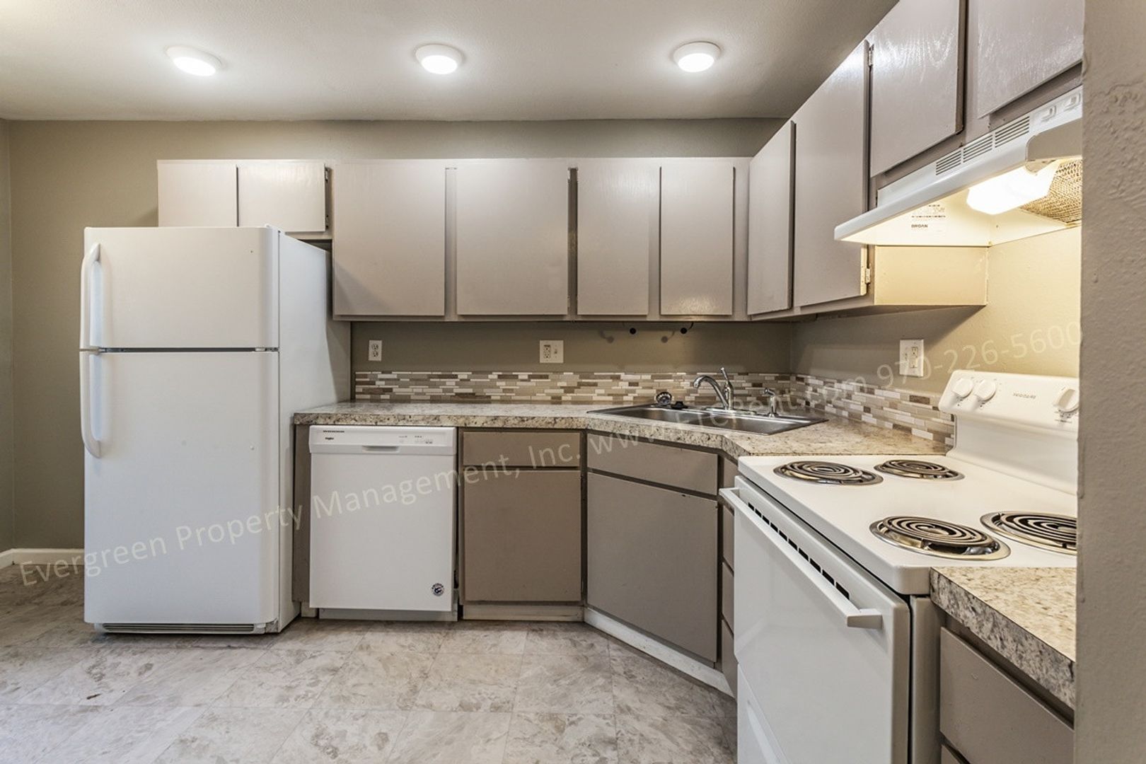 Evans Apartment: 3023 Denver St