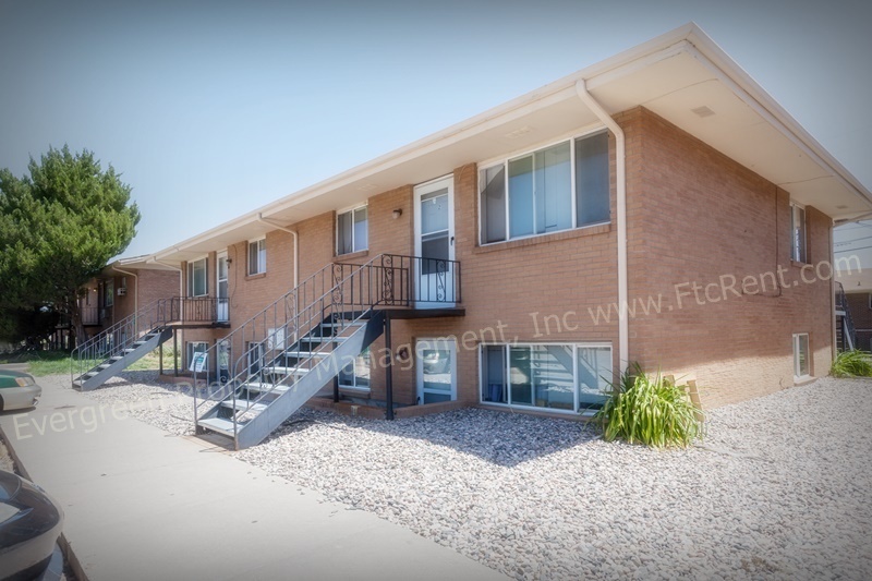 Evans Apartment: 3006 Sunset Drive