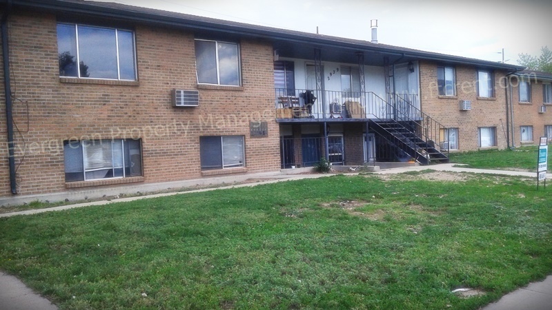 Evans Apartment: 2939 Glendale Drive