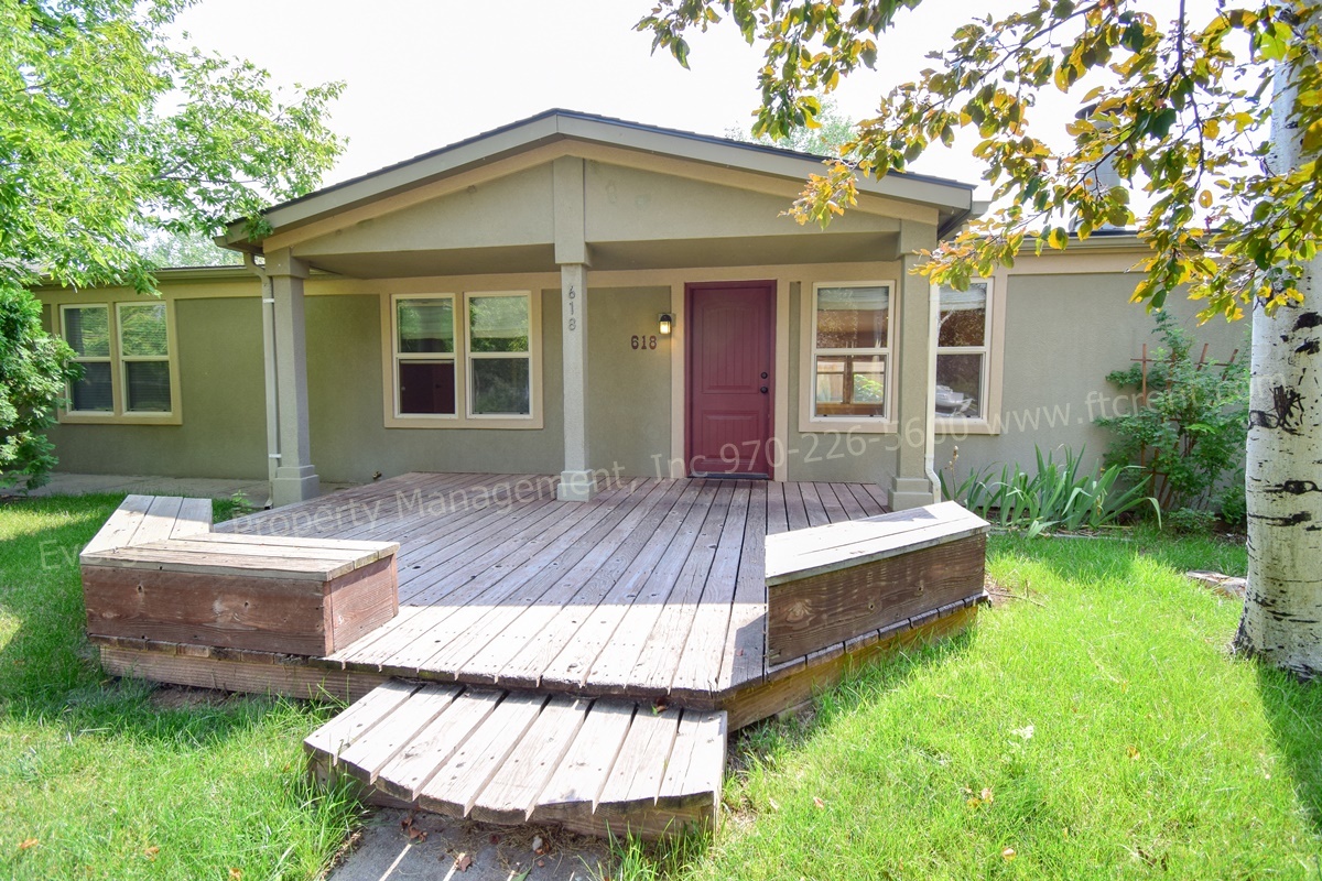 Fort Collins House: 618 Ponderosa Drive