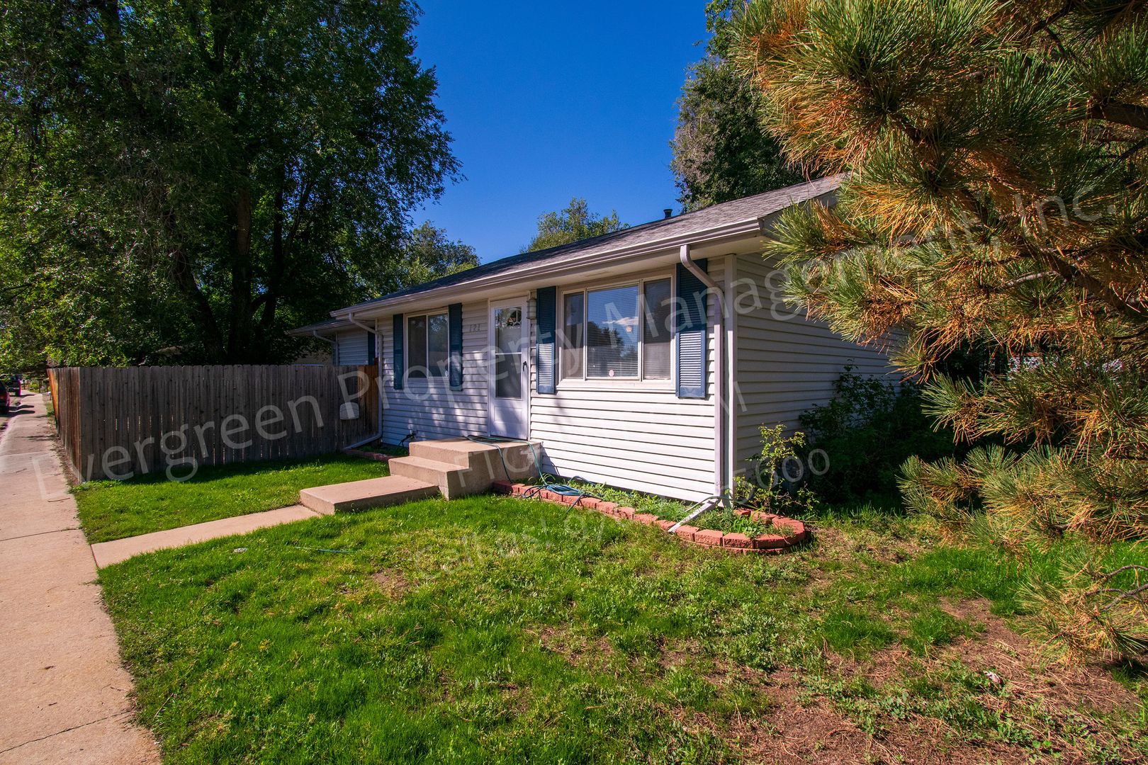 Fort Collins House: 121 Buckingham Street
