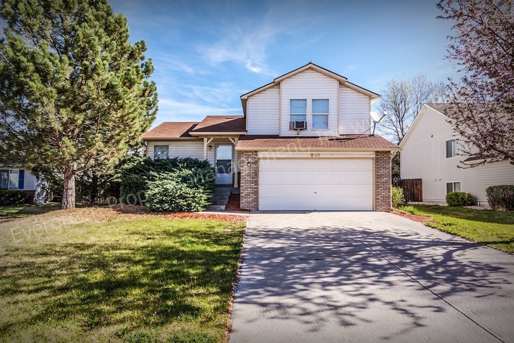 Fort Collins House: 648 Brewer Dr