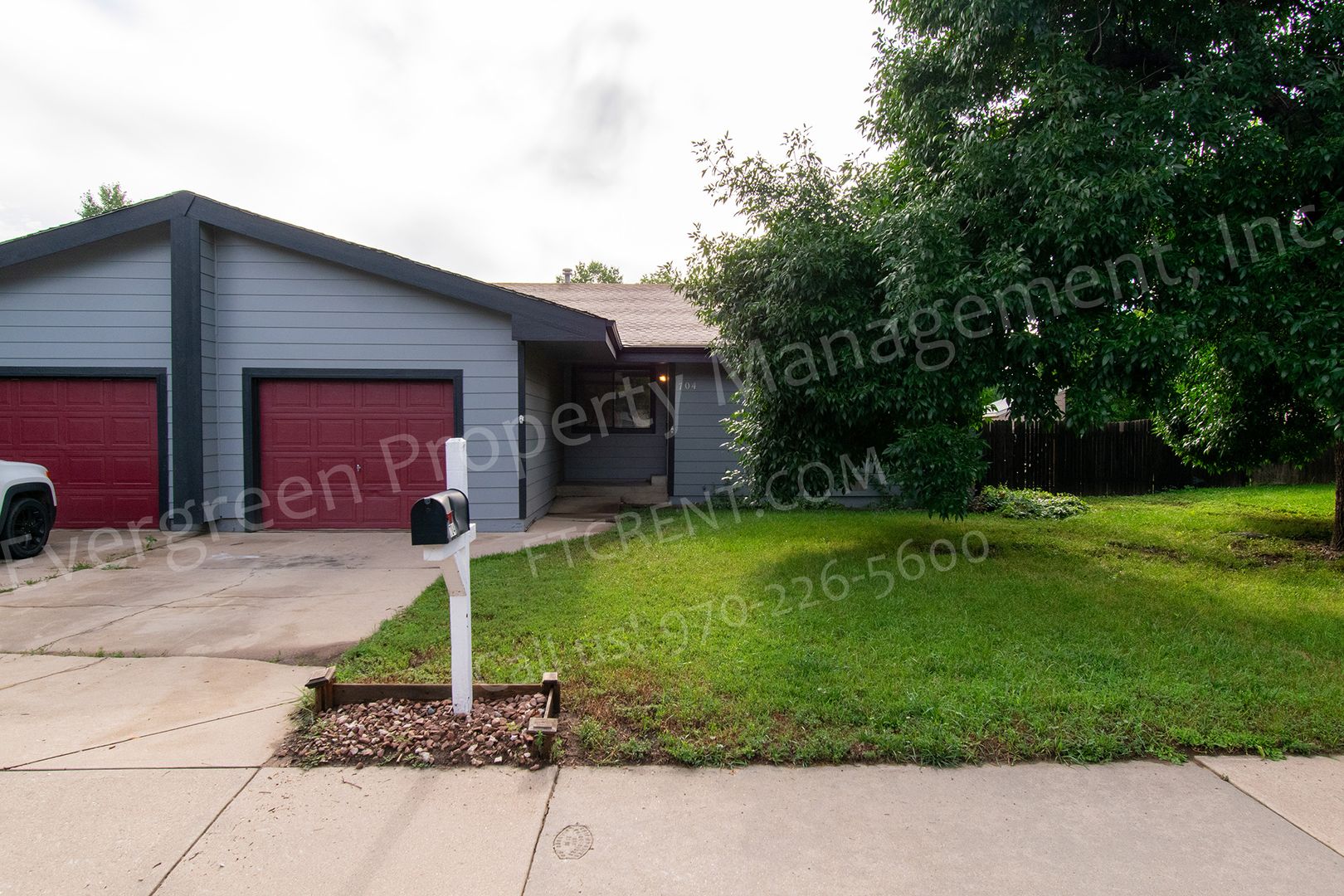 Fort Collins House: 704 Ponderosa Dr