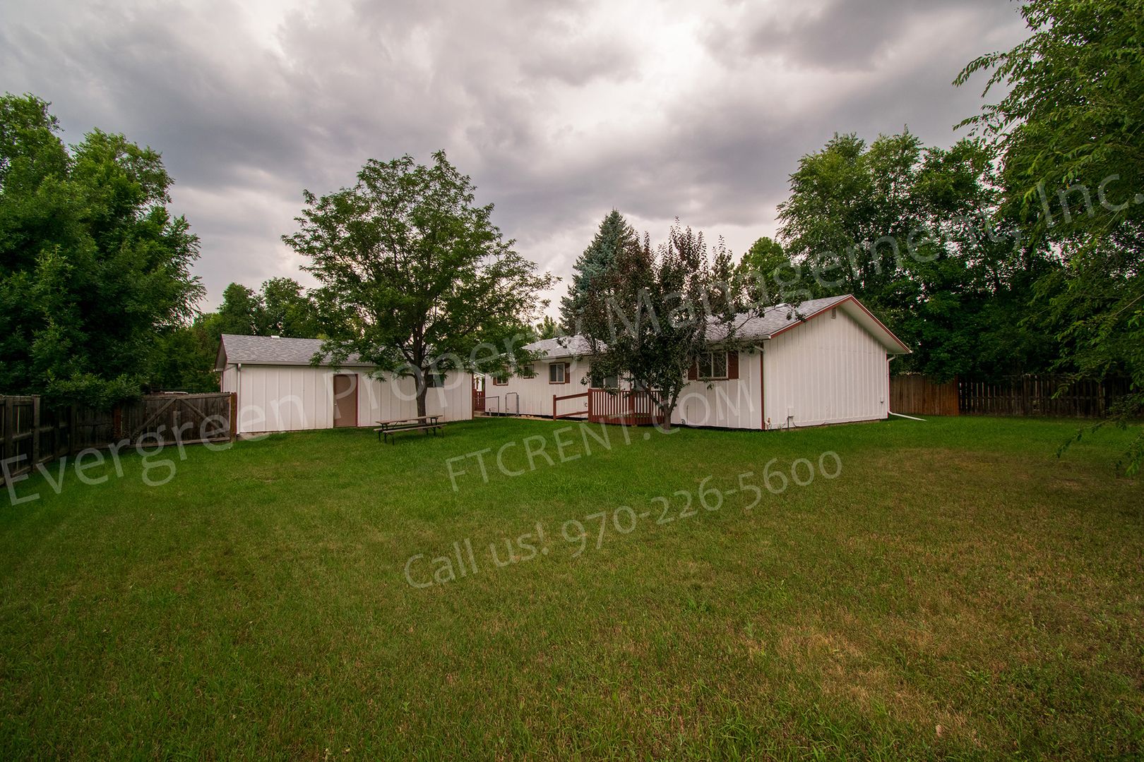 Laporte Apartment: 4008-4010 Cork Drive