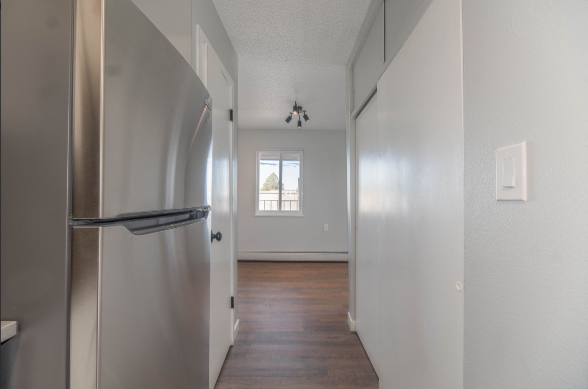 Greeley Apartment: 1509 3rd Ave