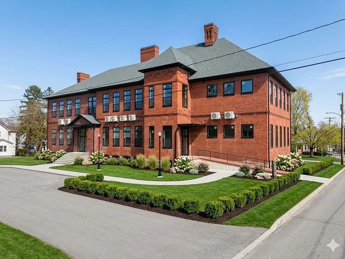 Frostburg Apartment: 69 Hill Street