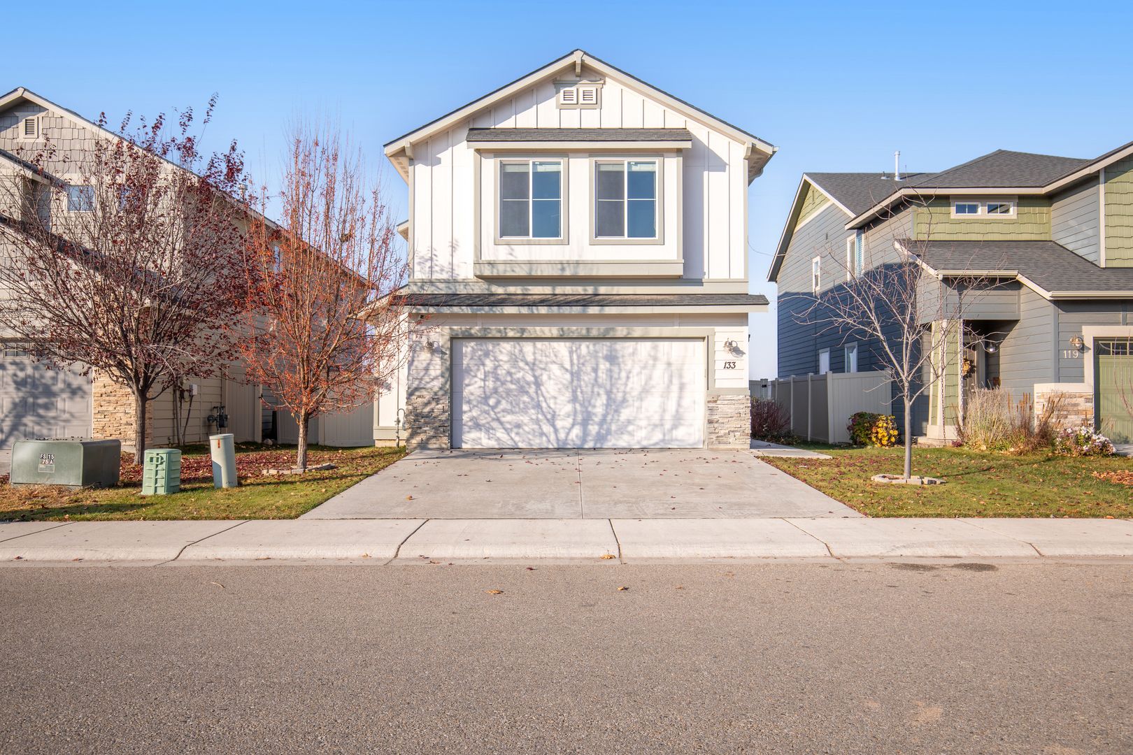 Meridian House: 133 S Baraya