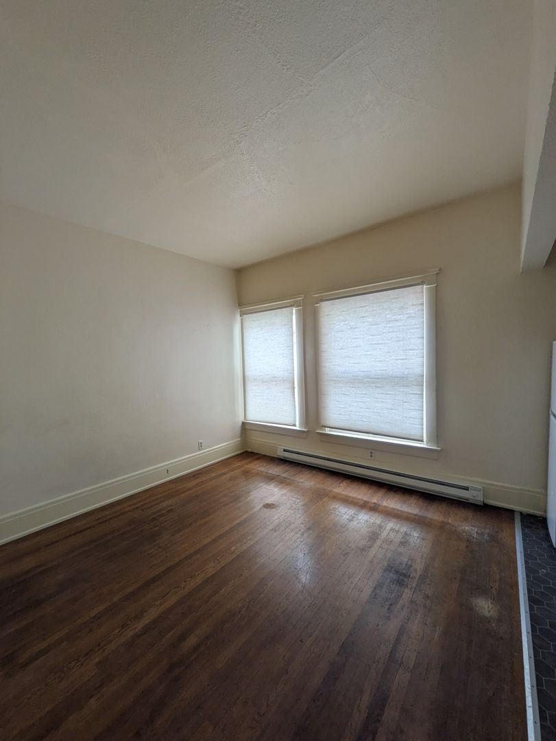 Seattle Apartment: 620 W Olympic Place