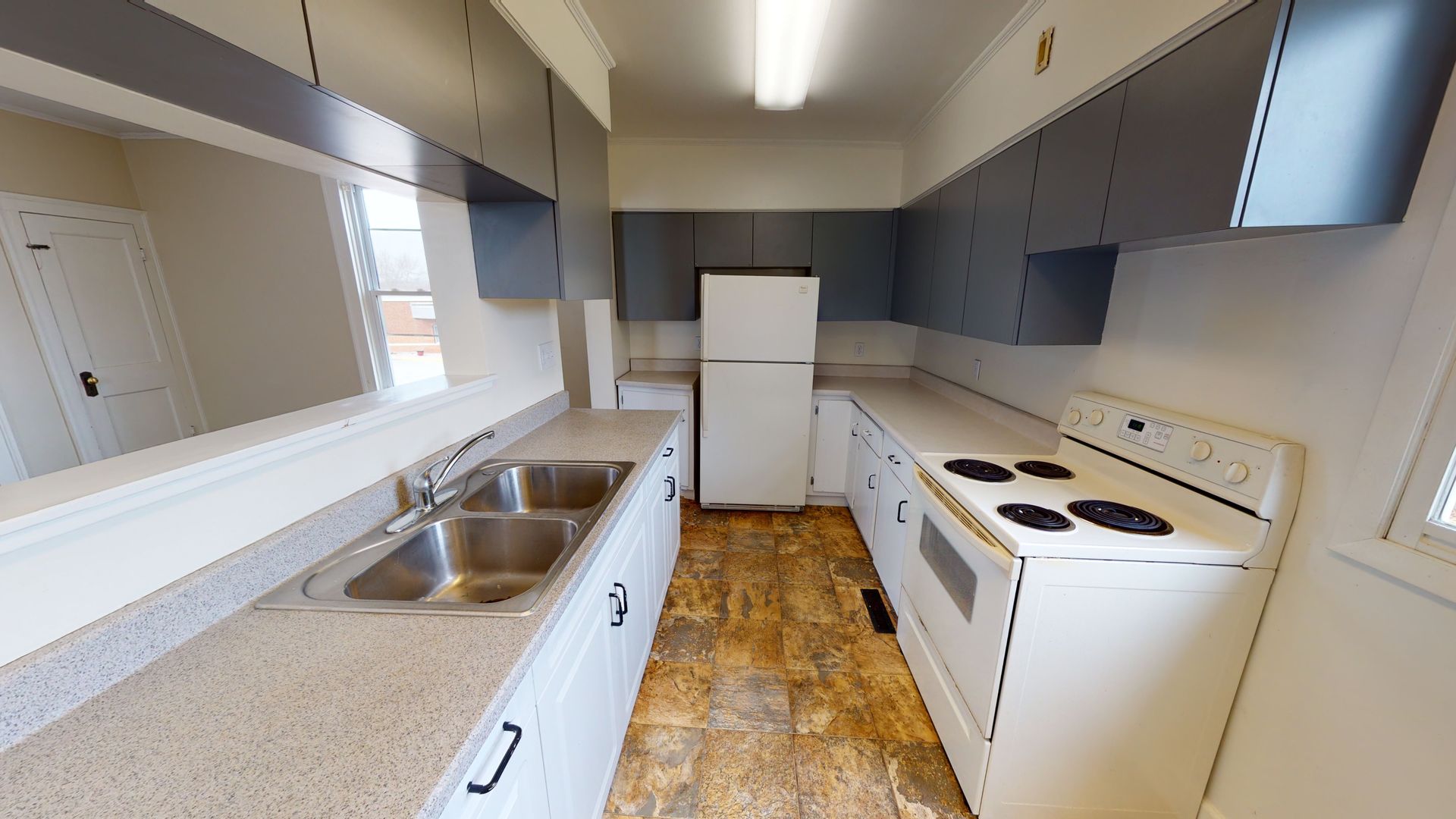 Butler House: 106 Divet St