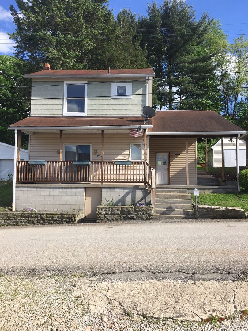 Irwin House: 10404 Lilac Street