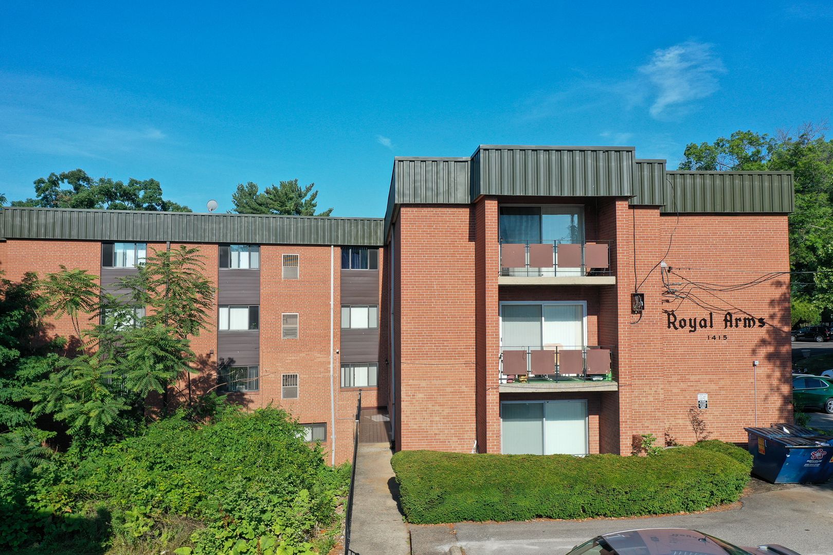 Glenshaw Apartment: 1415 Mt. Royal Blvd