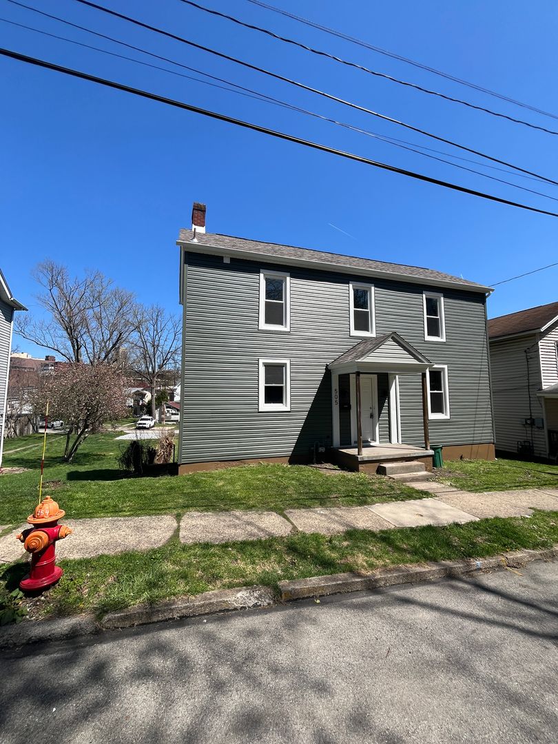 Greensburg House: 505 Westminster Avenue