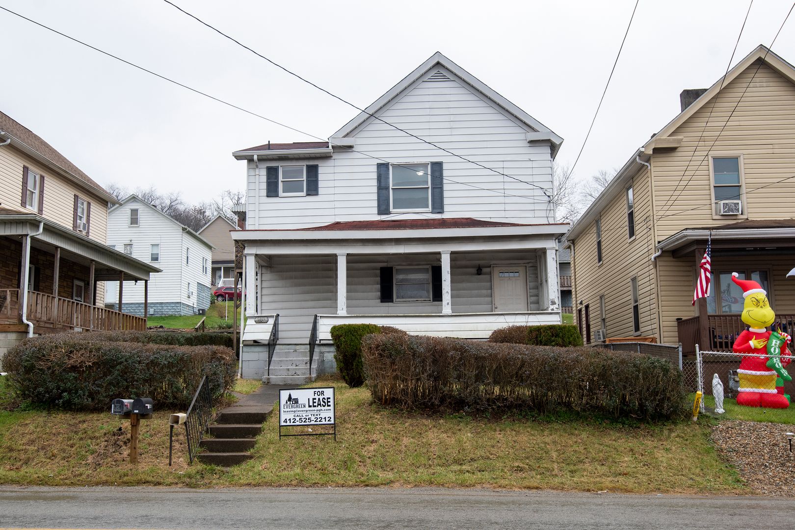 Grapeville Apartment: 2602 Brown Avenue