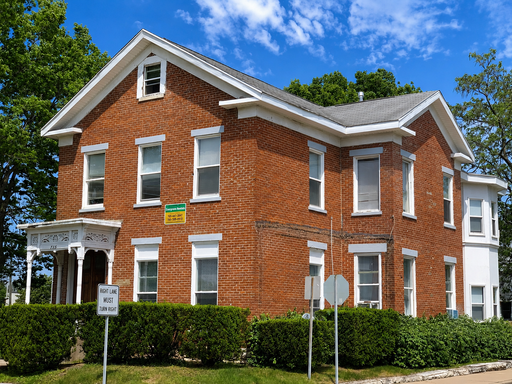 Classy, newly renovated apartment! – photo 1