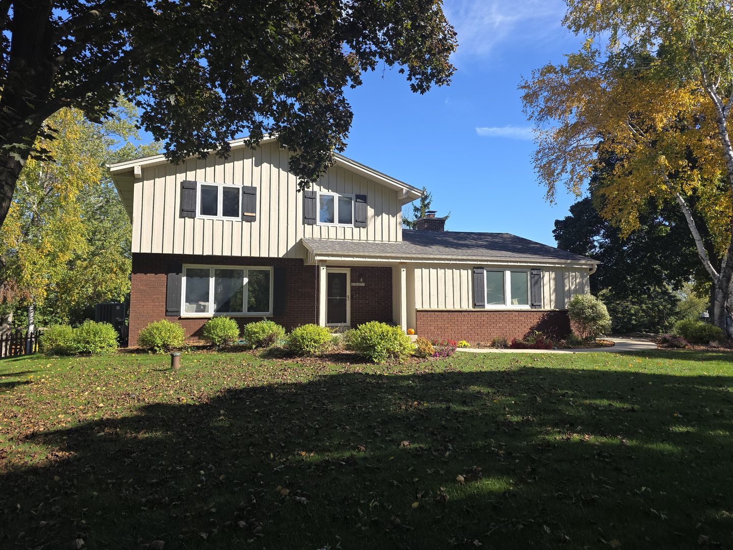 Merton House: N67W28710 Longview St