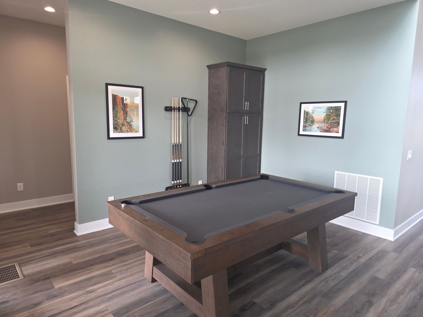 Game room at 1472 Olde Highlander Dr (1 of 2)
