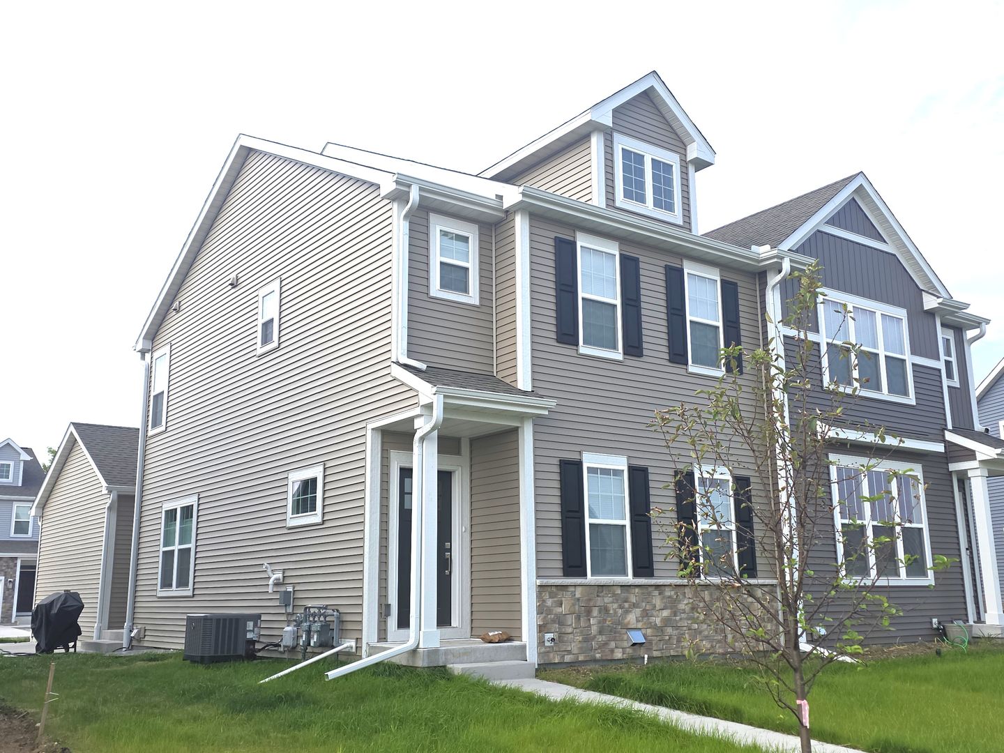 Oconomowoc House: 1472 Olde Highlander Dr