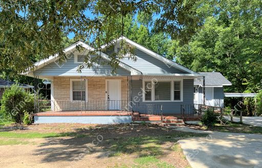 Available now! Beautiful 3 bedrooms and 2 baths home located in Birmingham! Pet Friendly – photo 1