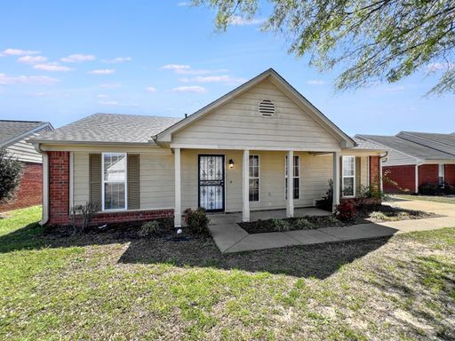 Charming 3-Bedroom Home in a Convenient Location / Pet-Friendly / Available Now!