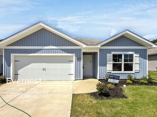 Charming One-Story Home with Garage and Covered Patio / Pet-friendly / AVAILABLE NOW! – photo 1