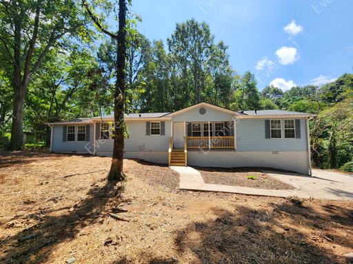 Charming 3-Bedroom Home with Modern Comforts and Convenient Location / Pet-Friendly / Available March 7th!