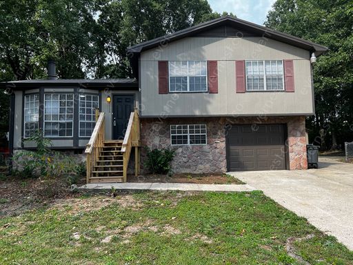 3 Beds & 2 Baths Home/ Pets allowed/ S8 accepted