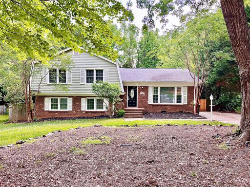3 Bed & 2.5 Bath House in Matthews / Pet-Friendly / Section 8 Accepted / 2nd Month Free!!! – photo 1