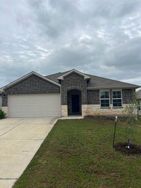 Stunning 4-Bedroom Home with Modern Amenities and Ideal Outdoor Living Space / Pet-Friendly / Available Now! – photo 1