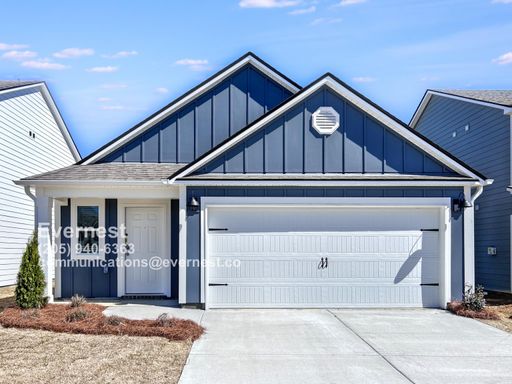 Beautiful 3-Bedroom Home with Modern Comforts and Spacious Garage / Pet-Friendly / Available Now!