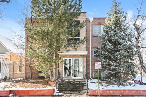 1 Bed & 1 Bath Apartment in Denver / Available Now! $250 ADMIN FEE OFF! – photo 1