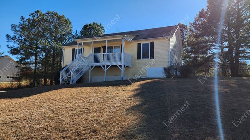 3 Bed & 2 Bath House in Douglasville / Pet-Friendly / Section 8 Accepted / Available Now! – photo 1