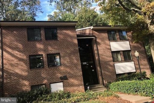 Charming 3BR Ground-Level Condo with ALL UTILITIES INCLUDED / Pet-Friendly / Available July 12th! – photo 1