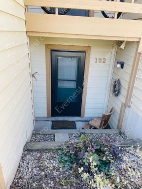 2 Bed & 1 Bath condo in Fort Collins / Available NOW! – photo 1