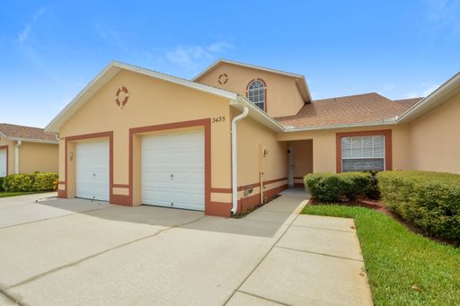 Charming 3-bedroom, 3-bathroom / S8 Accepted/ Pet Friendly / Available Now!