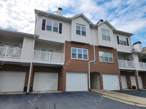 3 Bed & 2.5 Bath Townhouse in Smyrna / Pet-Friendly /HALF OFF FIRST FULL MONTH'S RENT IF LEASED BY JUNE 7TH! – photo 1