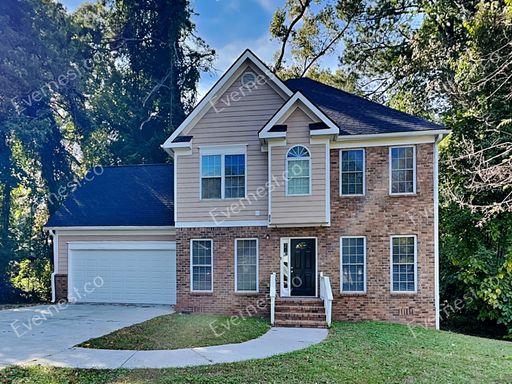 Beautiful 3-Bedroom with Modern Comforts / Pet-Friendly / Available Now! – photo 1