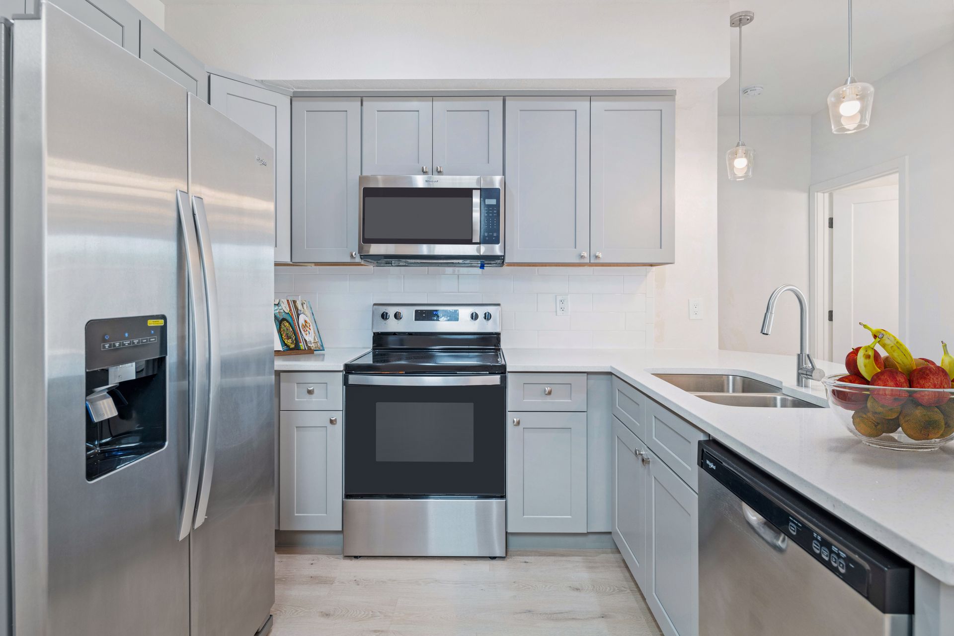 Phoenix Apartment: 1500 N 35th St
