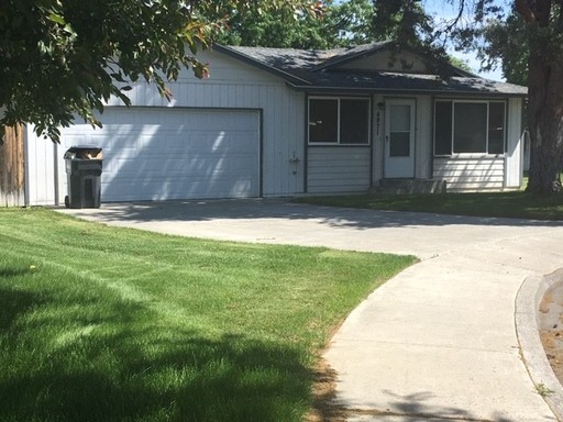 Cute West Richland 3 Bed 1 Bath Rambler With Half Off Of September Prorated Rent!