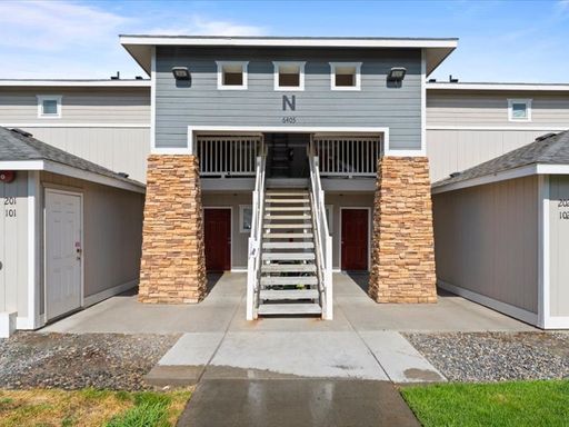 Upstairs 2 Bed 2 Bath Apartment In Pasco – photo 1