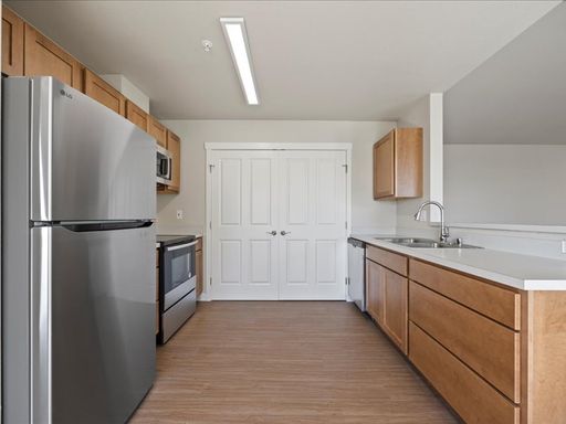 Upstairs 2 Bedroom 2 Bath Apartment Available Now With Half Off Of August Prorated Rent! – photo 1